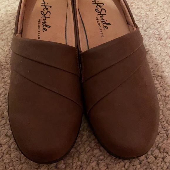 Women’s Shoes - Picture 3 of 8